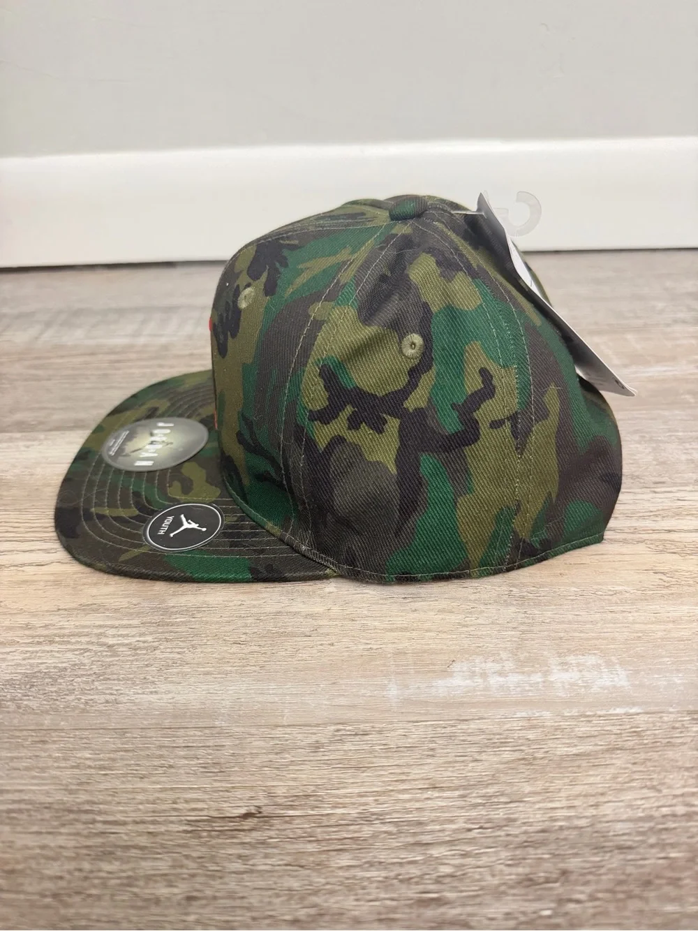 Jordan Youth Camo Snapback Hat with Red Jumpman, size 8-20 NEW w/ tags